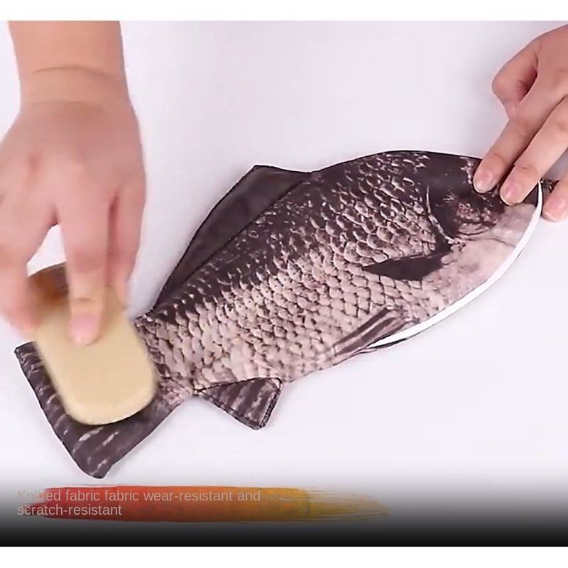 Carp Pen Bag Realistic Fish Shape Make-up Pouch Pen Pencil Case With Zipper Makeup Pouch Casual Gift Toiletry Wash Funny Handbag