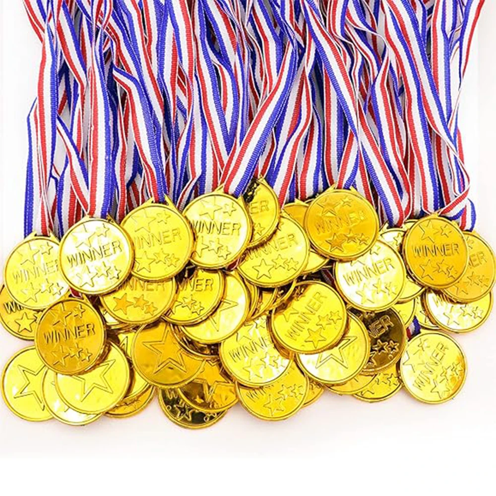 Medallas de ganadores de oro de plástico para niños, juego deportivo, premios, juguetes para niños, recuerdos de fiesta de cumpleaños, rellenos de piñata, 5/10/20 piezas