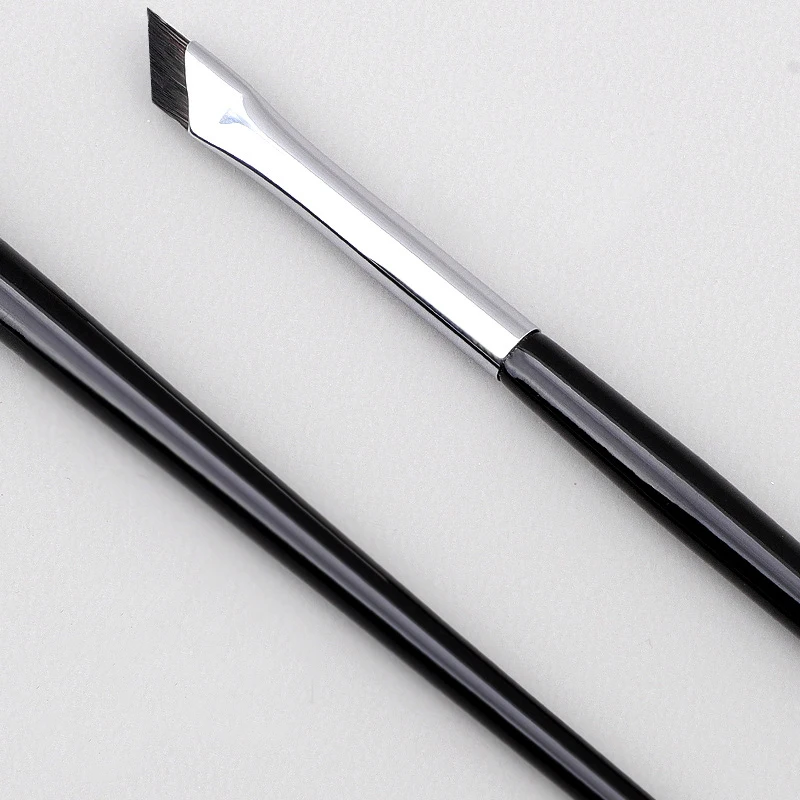 Karsyngirl 2/5Pc Upgrade Blade Eyeliner Brush Ultra Thin Fine Angle Flat Eyebrow Brush Under The Eyes Place Precise Detail Brush
