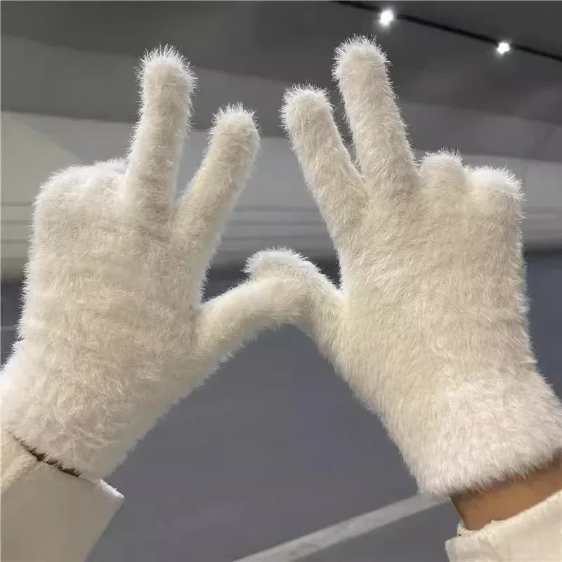 Luvas de veludo coral sem dedos monocromáticas, peludas, respiráveis, macias, espessadas, à prova de frio, versáteis, coreanas, estilo INS, adoráveis, inverno
