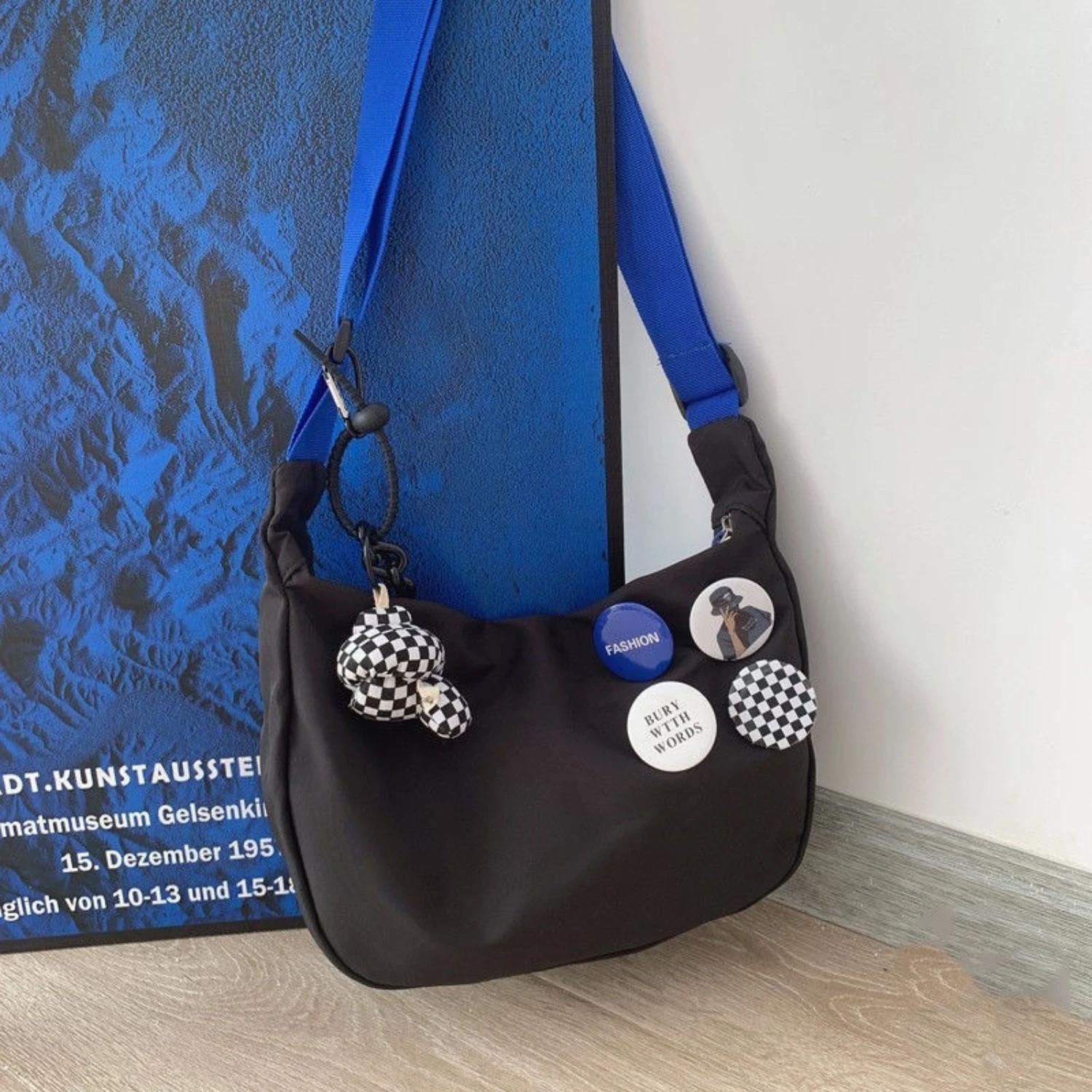 Crescent Dumpling schoudertas |   Crossbodytas met verstelbare riem |   Modieuze trendy damestas