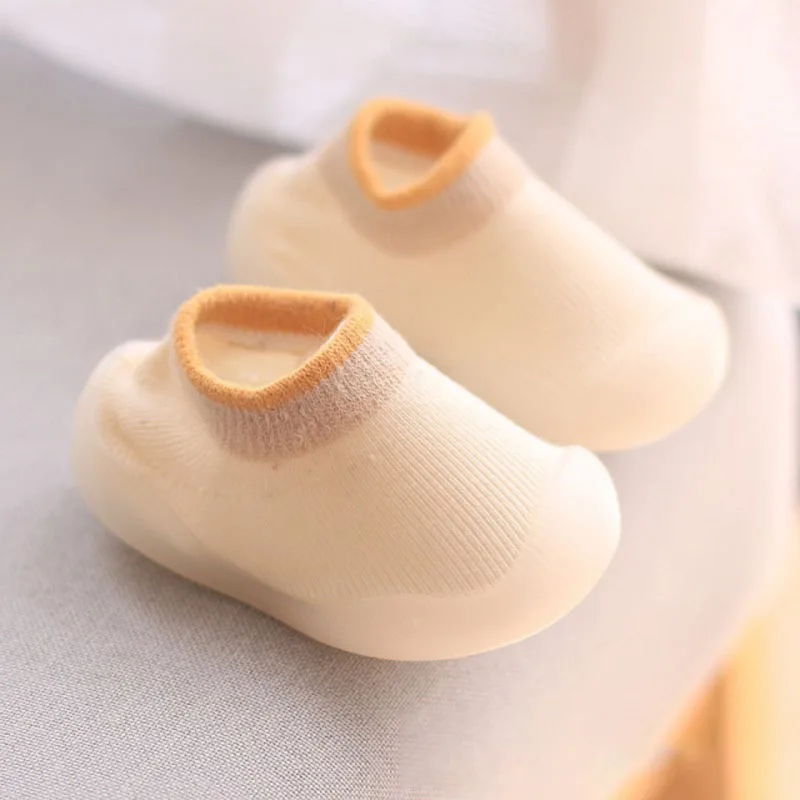 Babyschuhe, Lauflernschuhe, bequem, für Jungen und Mädchen, Kinder, Gummi, weiche, rutschfeste Sohle, Bodenschuhe, Strickstiefeletten