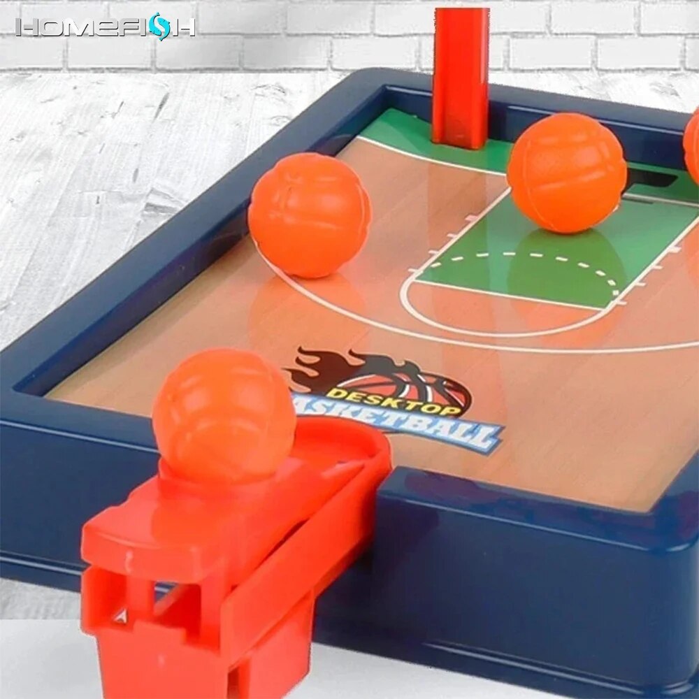 Basketballspiel. Mini-Desktop-Tischplatte, tragbares Reise- oder Bürospielset für drinnen oder draußen. Lustiges Sport-Neuheitsspielzeug oder Geschenk