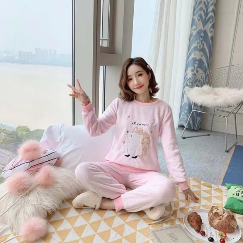 Pijama de franela suave y cálida para mujer, conjunto de dos piezas de manga larga con cuello redondo y bonito estampado, otoño e invierno, novedad