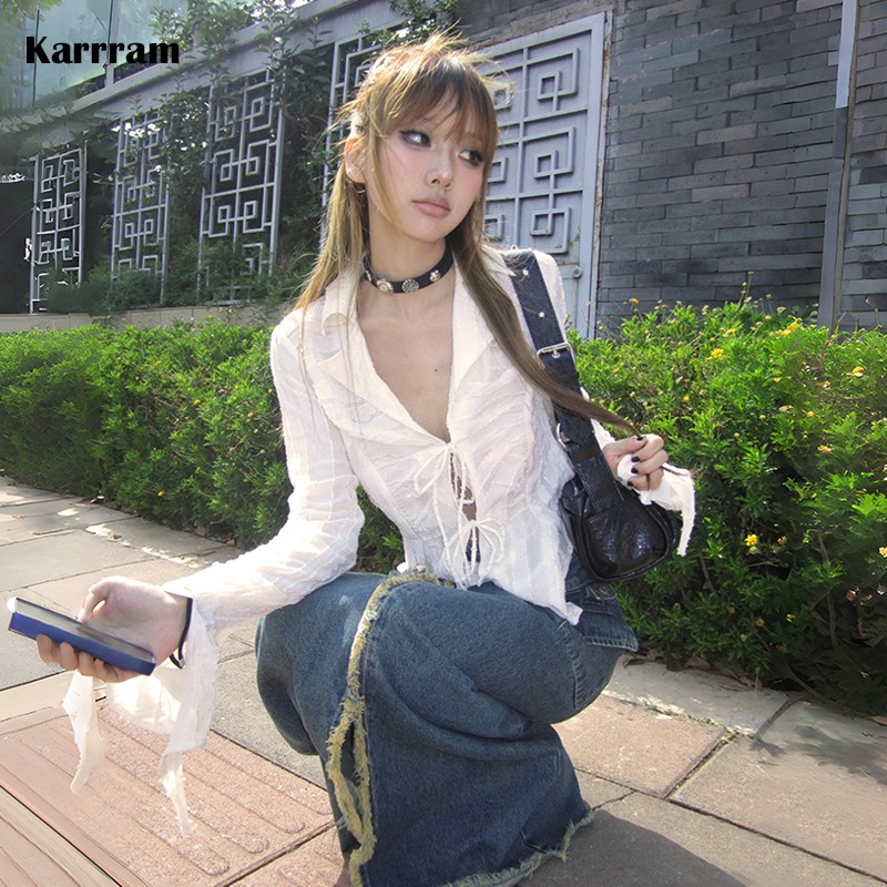 Karrram Y2k 美学プリーツシャツフェアリーコアレースアップブラウストラッシー 2000 年代スタイル V ネックシャツ不規則な日本原宿 90 年代