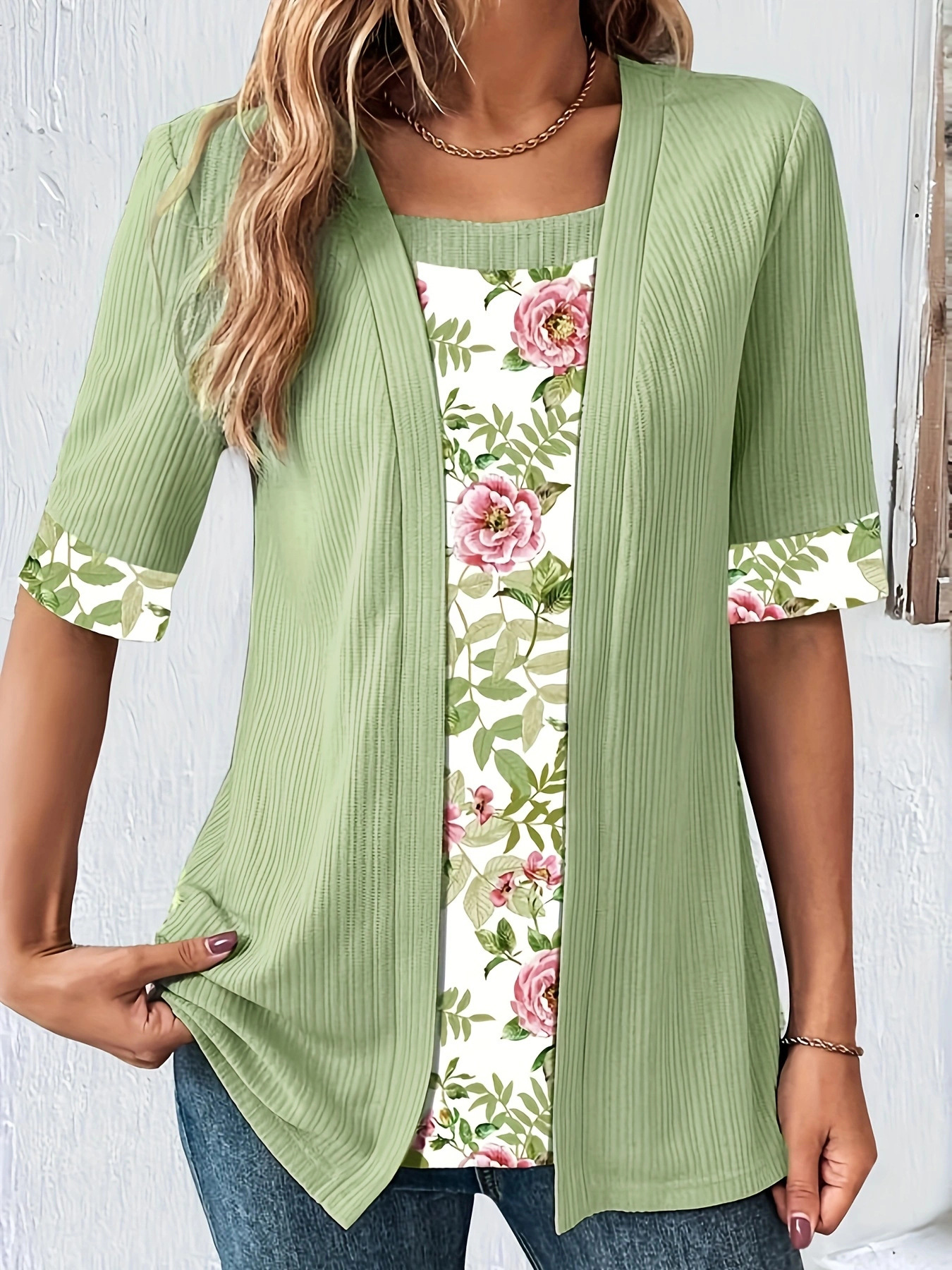 Camisetas de talla grande para mujer, camisas de dos piezas falsas de retales elegantes a la moda, Tops holgados de media manga con estampado informal de verano 2024