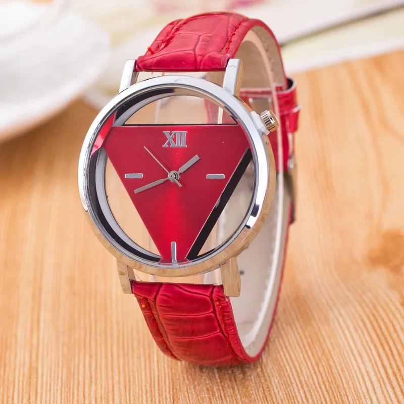 Reloj de pulsera INS de diseño informal Simple para mujer, reloj de pulsera de cuarzo triangular hueco de doble cara personalizado, regalos para mujer