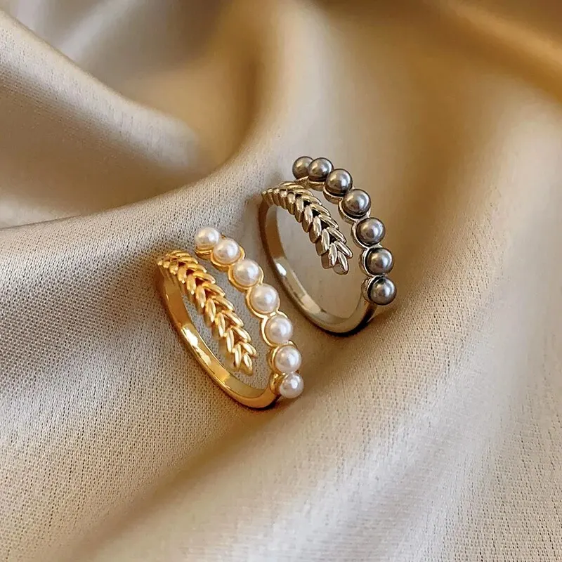Bague ouverte en forme de fleur délicate pour femmes, Imitation de perles, strass, Design papillon, à la mode, bijoux de tempérament