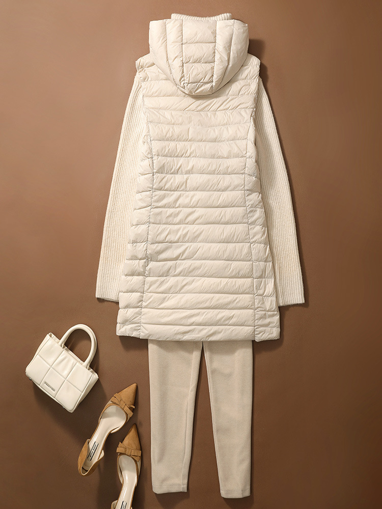 0-10 ℃   女性チョッキ 2024 秋冬超軽量ダックダウンベストポータブルフード付きキルティングノースリーブコートフグロングライナー