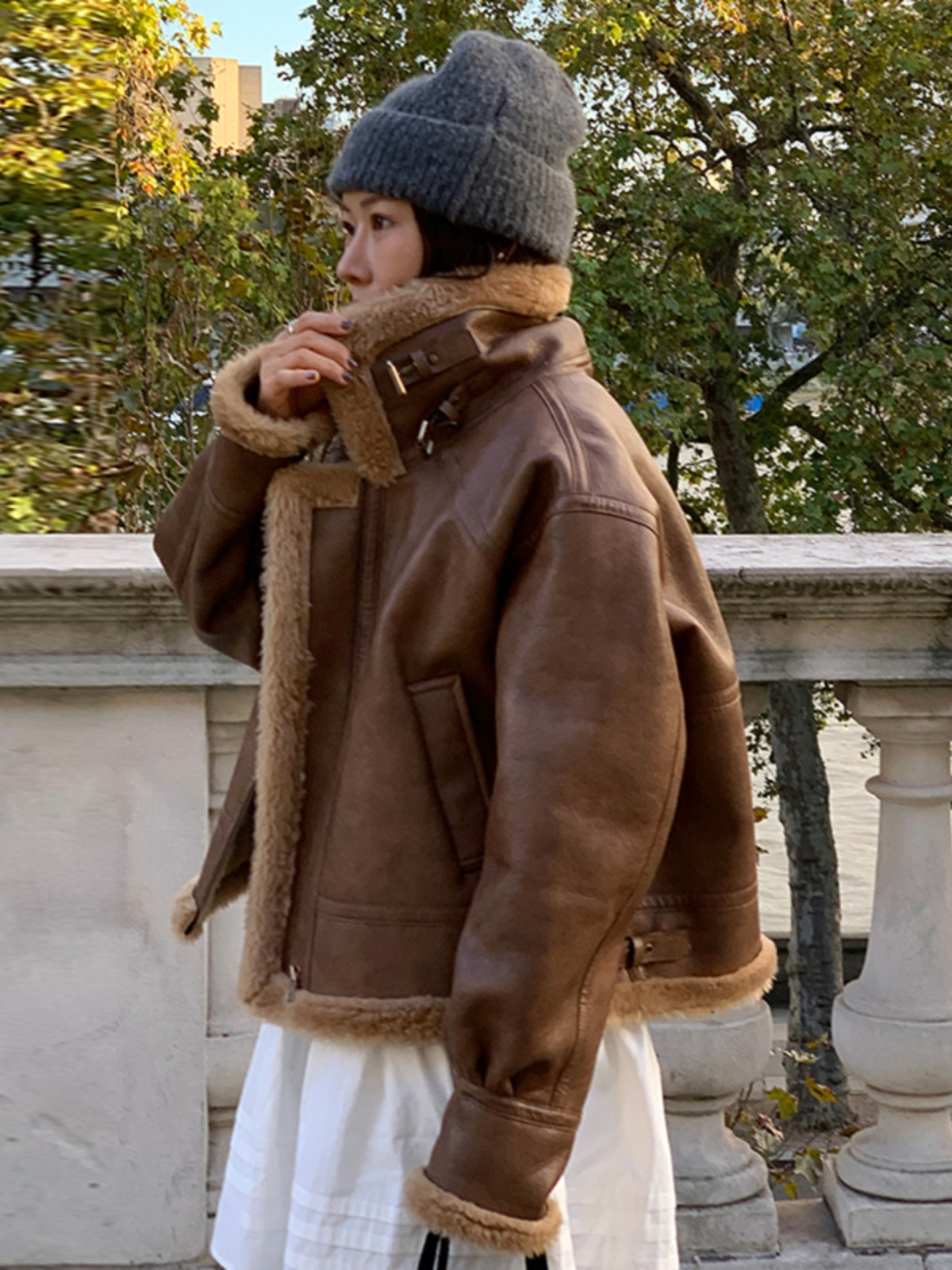 スタイリッシュなレトロ冬 PU レザージャケット女性のファッショナブルなスタンドカラーオールマッチバイカーコート長袖ジッパー開閉