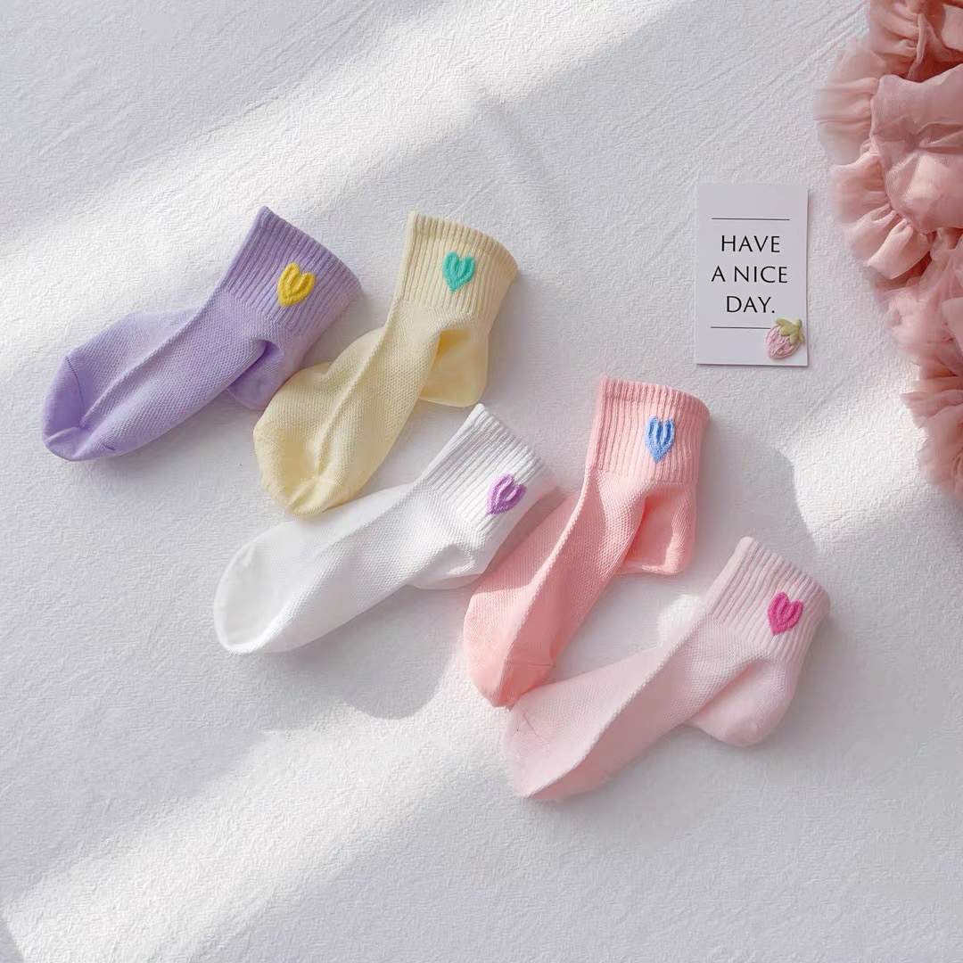 Verano algodón sólido colorido niños niñas calcetines tobilleros malla caramelo dulce lindo corazón suave transpirable medio calcetines para niños niñas