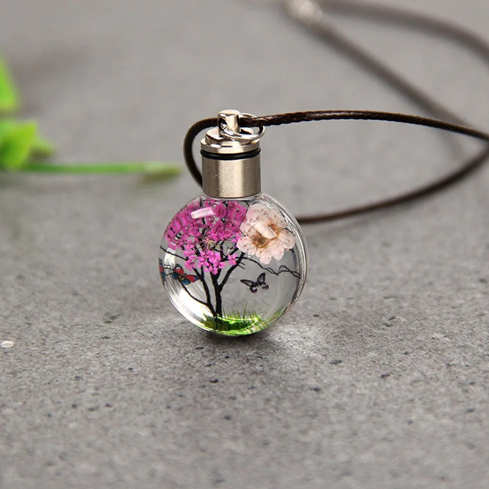 Nieuwe lichtgevende gedroogde bloem vlinder glazen bol ketting voor dames - lederen choker ketting hanger sieraden