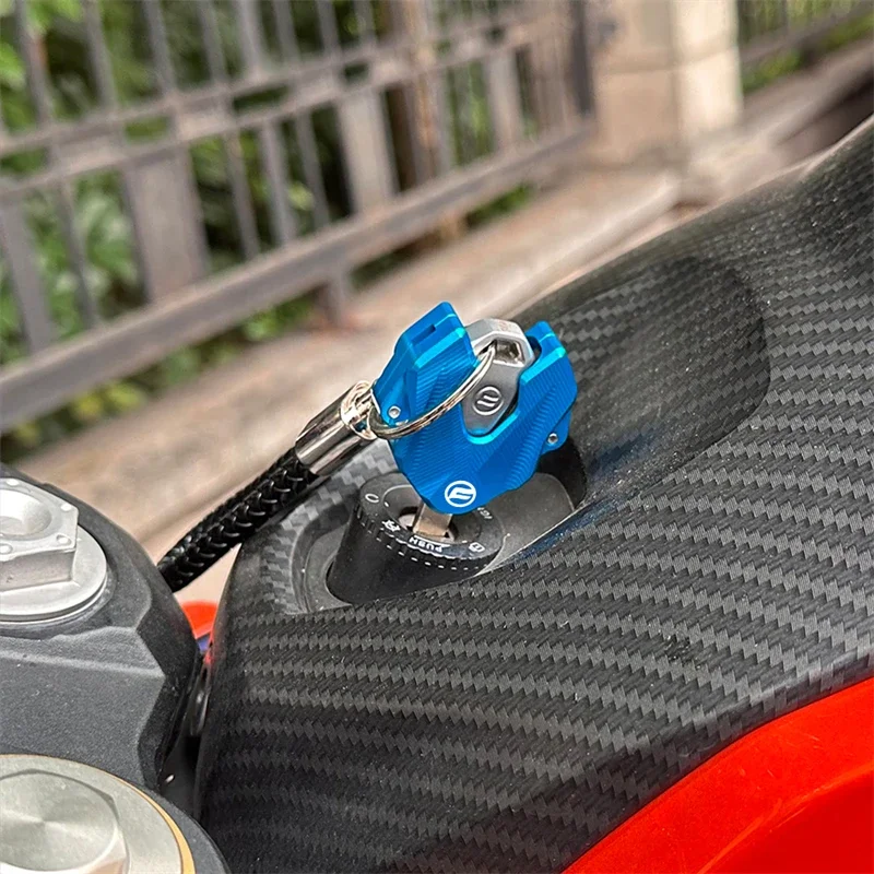 For CFMOTO SR250 MY22 2022+ 450SR 250 450 SR CLX700 800 450 700 MT Accessorie Keychain Case Shell & Embroidery Keychain Key Ring