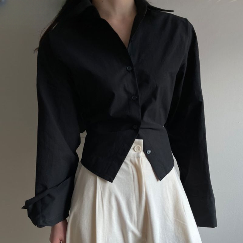 Chic Criss-Cross Backless Chiffon camisas para as mulheres, monocromático Crop Tops, Turn-Down Collar, camisas de peito único para senhoras, design moderno