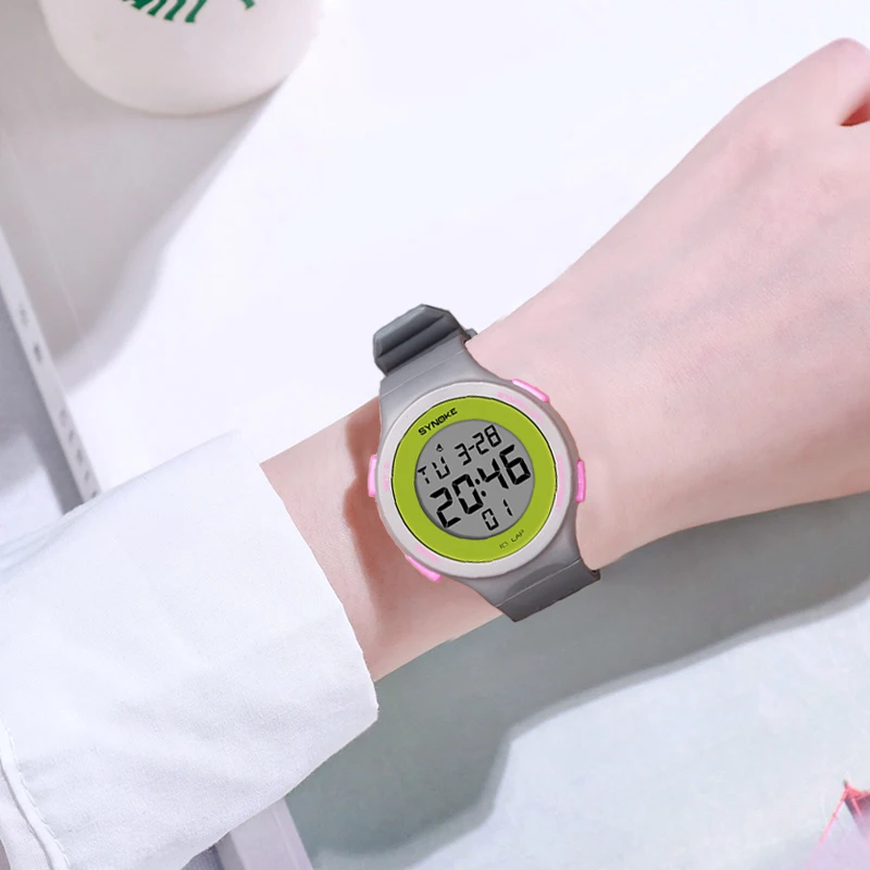 Relojes SYNOKE para mujer, reloj deportivo Digital fino de lujo para nadar, resistente al agua, reloj electrónico LED para hombre, reloj de pulsera de buceo multifunción