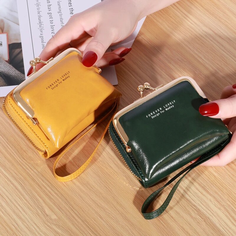 New Wallet Women's Wrist Strap Short Wax Oil Leather Zero Wallet Large Capacity Wallet Bag Letter Multi Card Card Bag Wallet