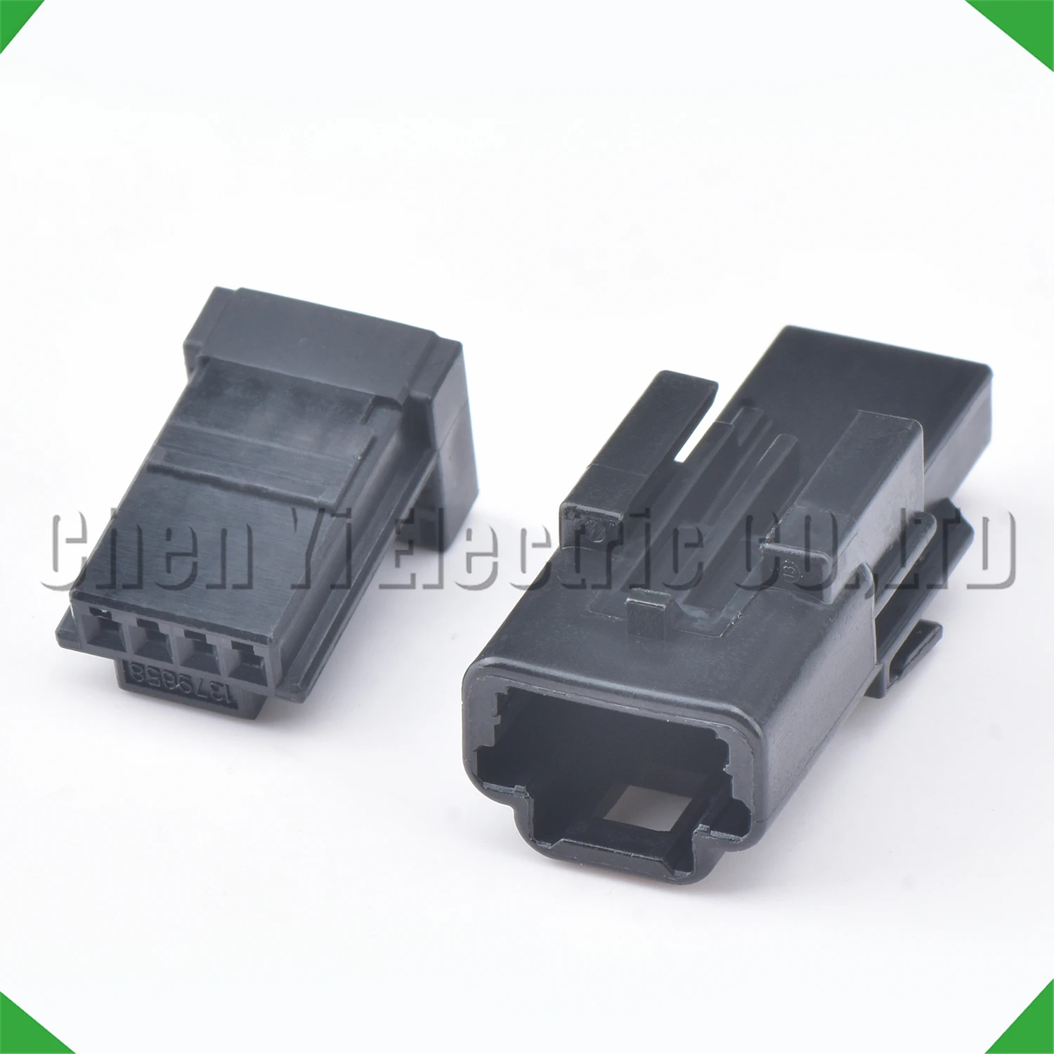 Conectores automotrices negros de 4 pines Enchufe del mazo de cables 1379658 -1 1379674 -1