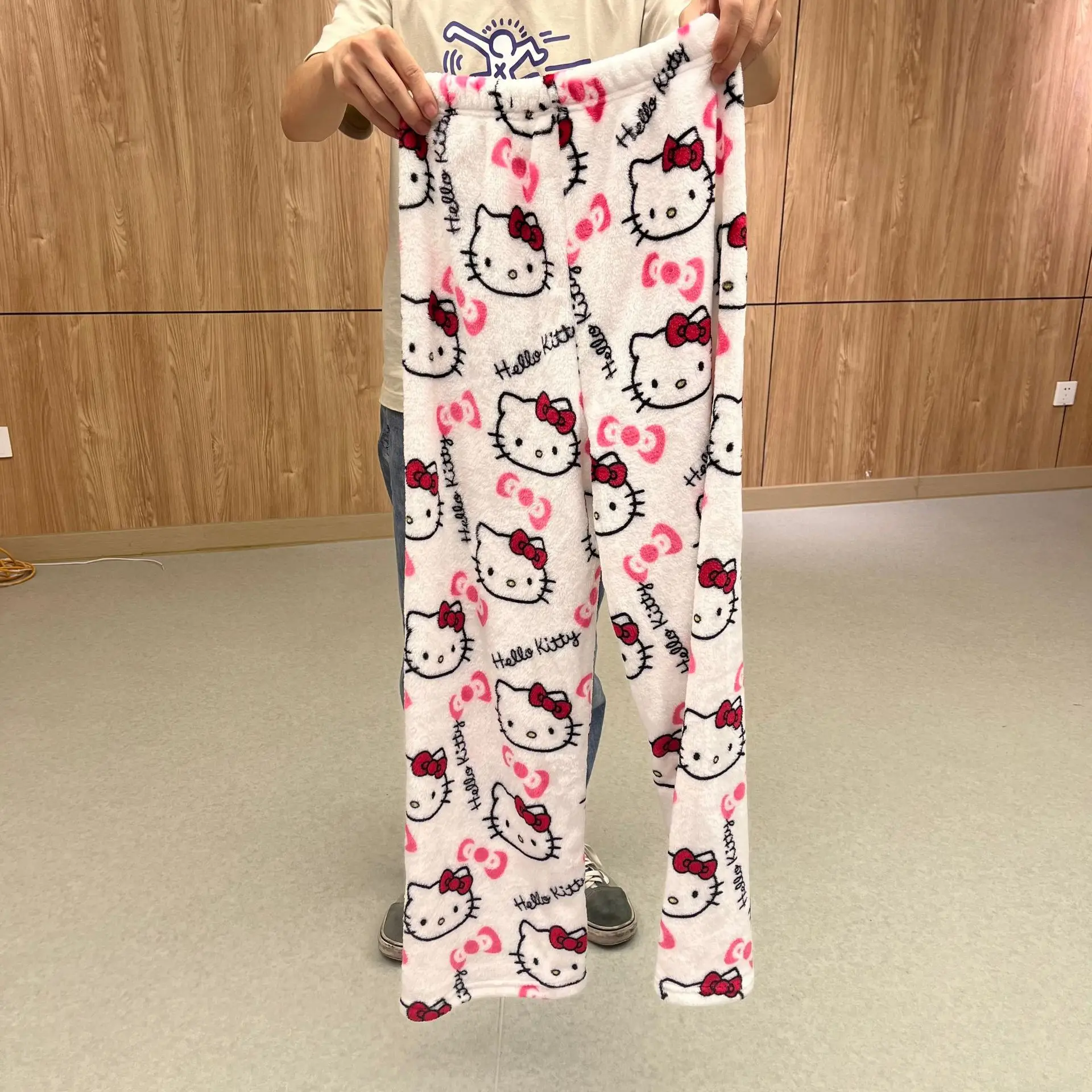 2024 Sanrio Hello KittyชุดนอนฮาโลวีนFlannelแฟชั่นกางเกงผู้หญิงKawaiiขนสัตว์อะนิเมะการ์ตูนสบายๆกางเกงฤดูใบไม้ร่วง