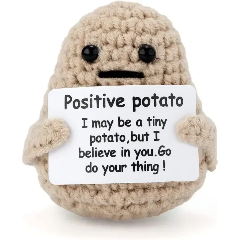 Nuova bambola lavorata a maglia in lana di peluche fatta a mano con tasca per abbraccio di patate a energia positiva con carta Divertente regalo di Natale Decorazione della stanza di casa