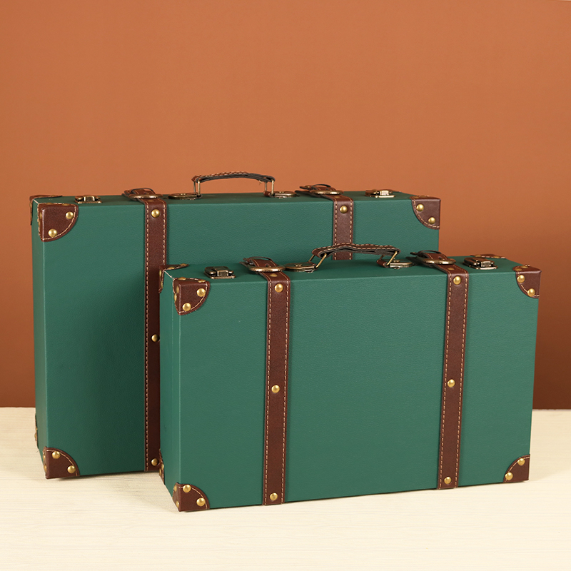 Customized Vintage Travel Suitcases Wood Bedroom Large Capacity Luggage Clothes Storage Organizers Boxes Old Props Decorative