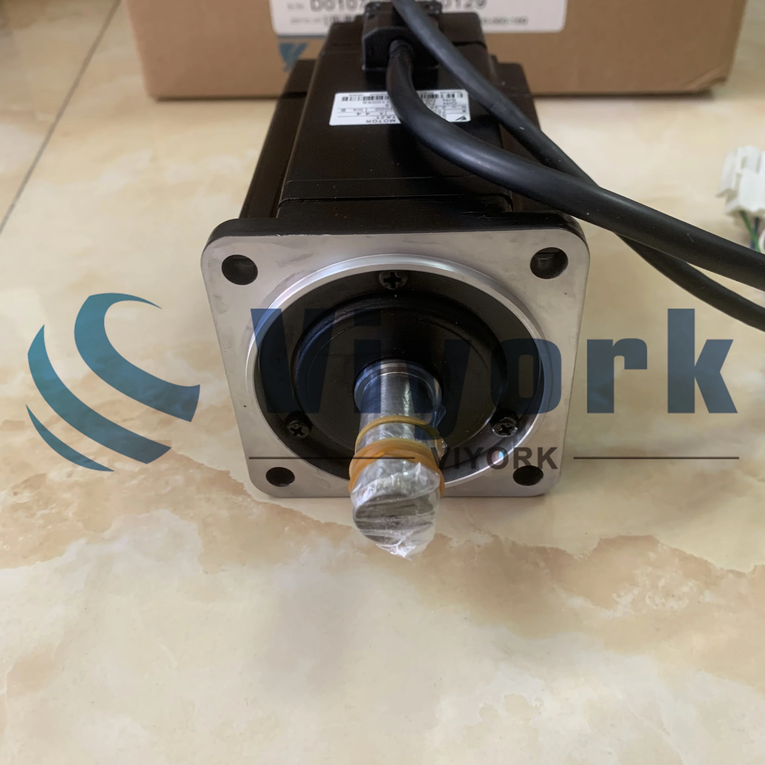 SGMAH-08AAA61D-OY AC SERVO MOTOR 750 WATT 3.39 NM NEW