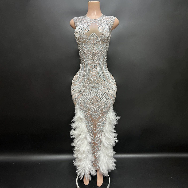 Luxe mouwloze verenbaljurk met Swarovski-kristallen - Elegante rode loper beroemdheidsbanketjurk voor podium- en gala-evenementen