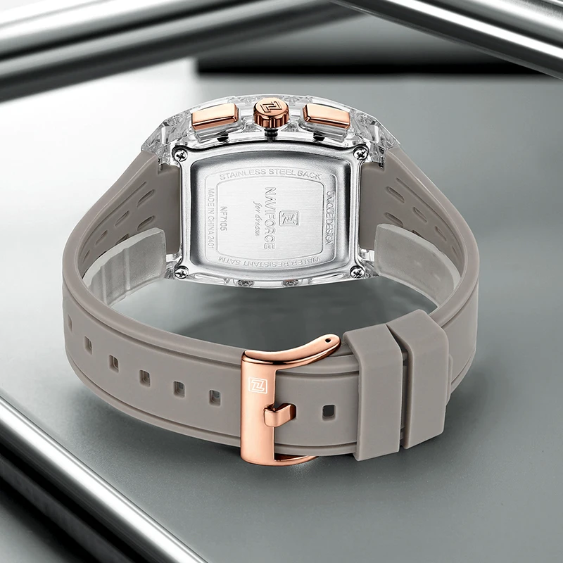 ใหม่ NAVIFORCE ผู้ชายควอตซ์นาฬิกามัลติฟังก์ชั่แฟชั่นกีฬา Chronograph 5ATM กันน้ําซิลิโคน Casual Man นาฬิกาข้อมือ