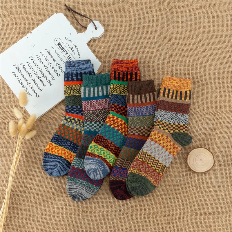 5 pares de calcetines de invierno para hombre, calcetines gruesos de lana de oveja, calcetines cálidos de estilo Retro para hombre, calcetines coloridos de moda para botas de nieve
