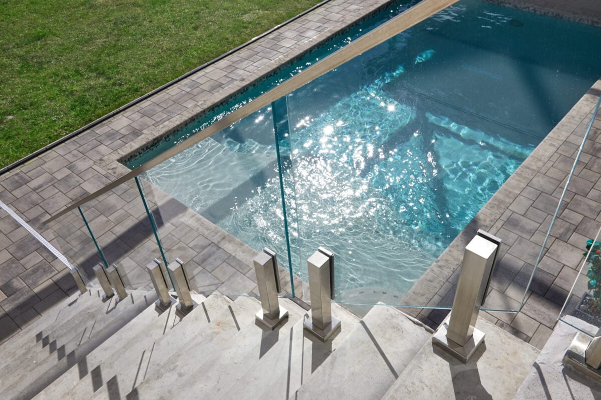 Aluminum Railing Base Shoe Glass Deck Railing Balcony Glass Fence Handrail Balustrade Fitting LED Light Frameless Glass Railing