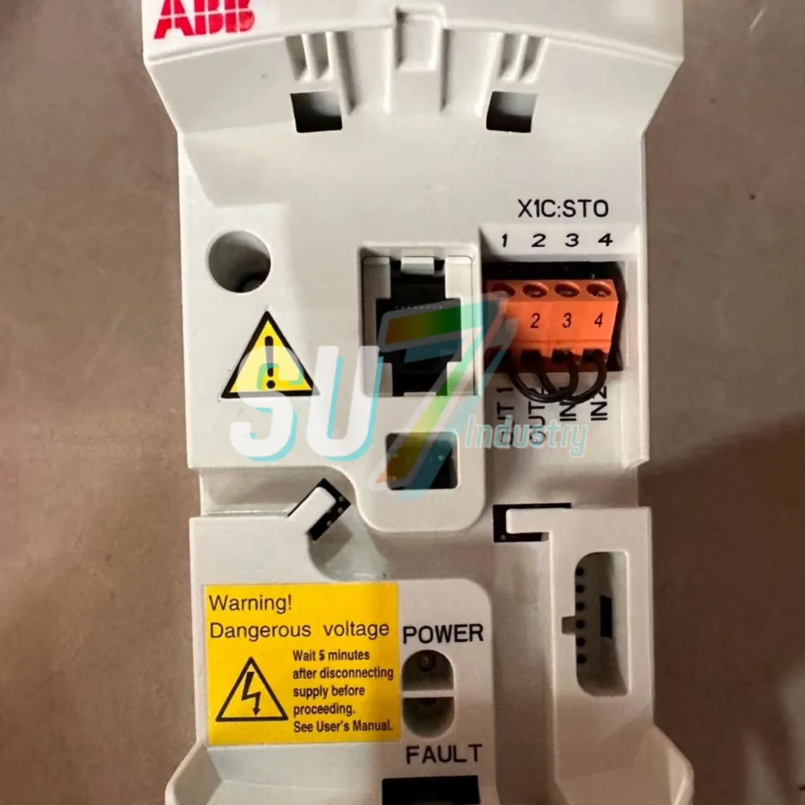 Convertidor de frecuencia ACS355-01E-04A7-2 ACS355-01E-06A7-2 Nuevo en almacén