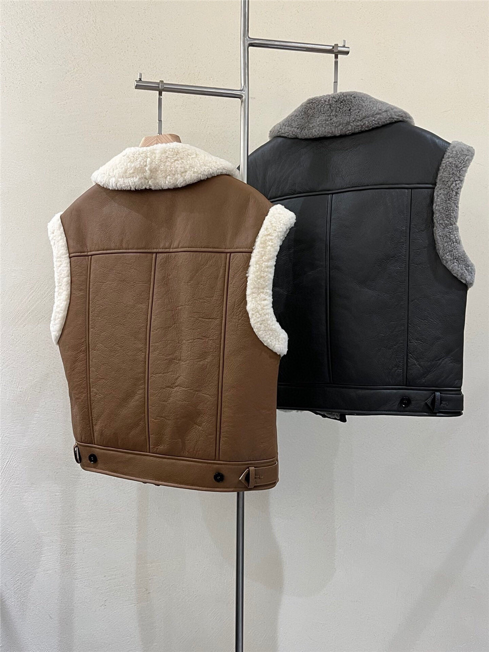 女性のための本革の毛皮のベストコート,bcラペルジッパー,暖かいラムファー,ノースリーブのアウター,新しい秋冬,2022