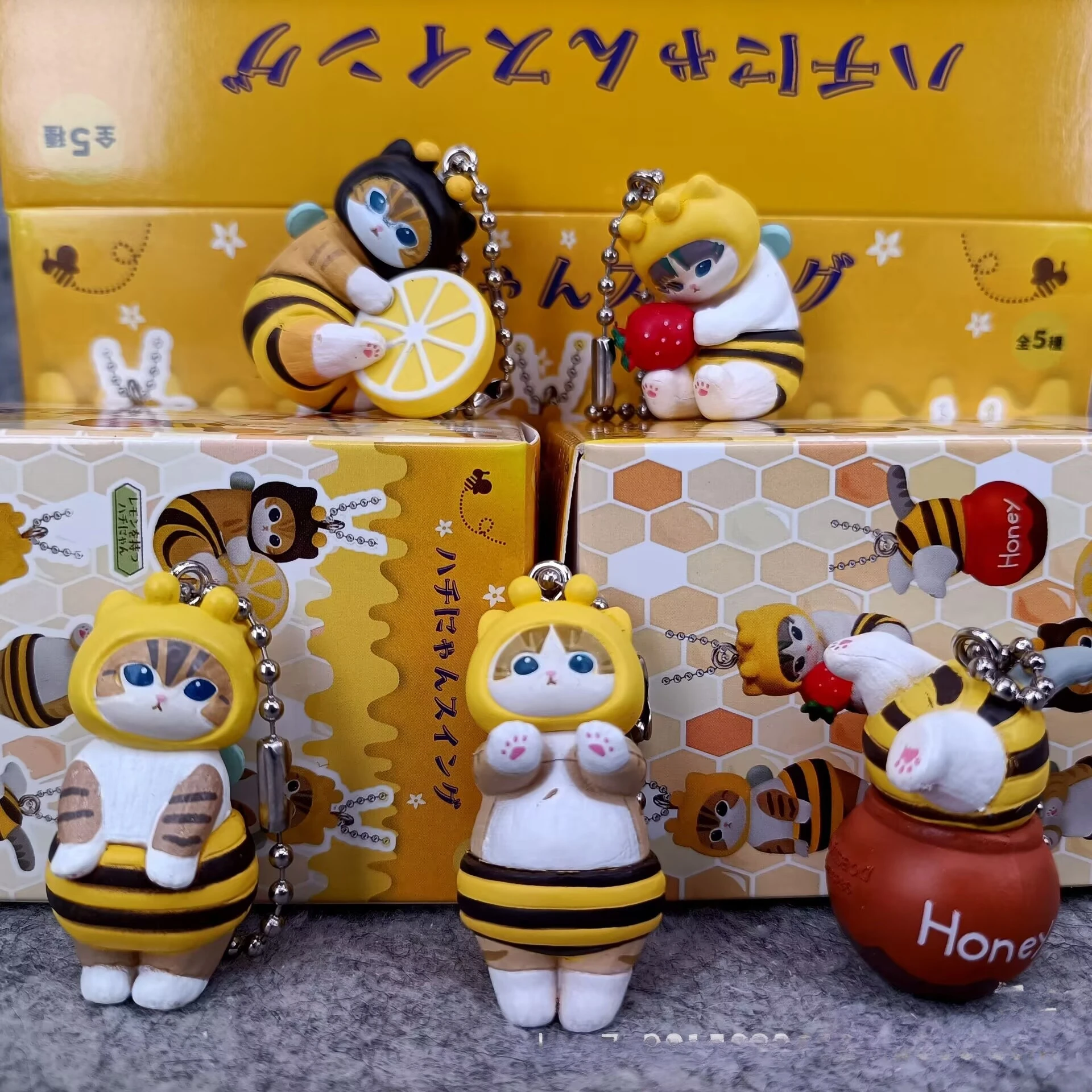 Uroczy Mofusands w kształcie pszczoły, niespodzianka w jajku, figurka anime pszczoła kot, ozdoba, uroczy model, dekoracja, zabawka, prezent urodzinowy dla dziecka