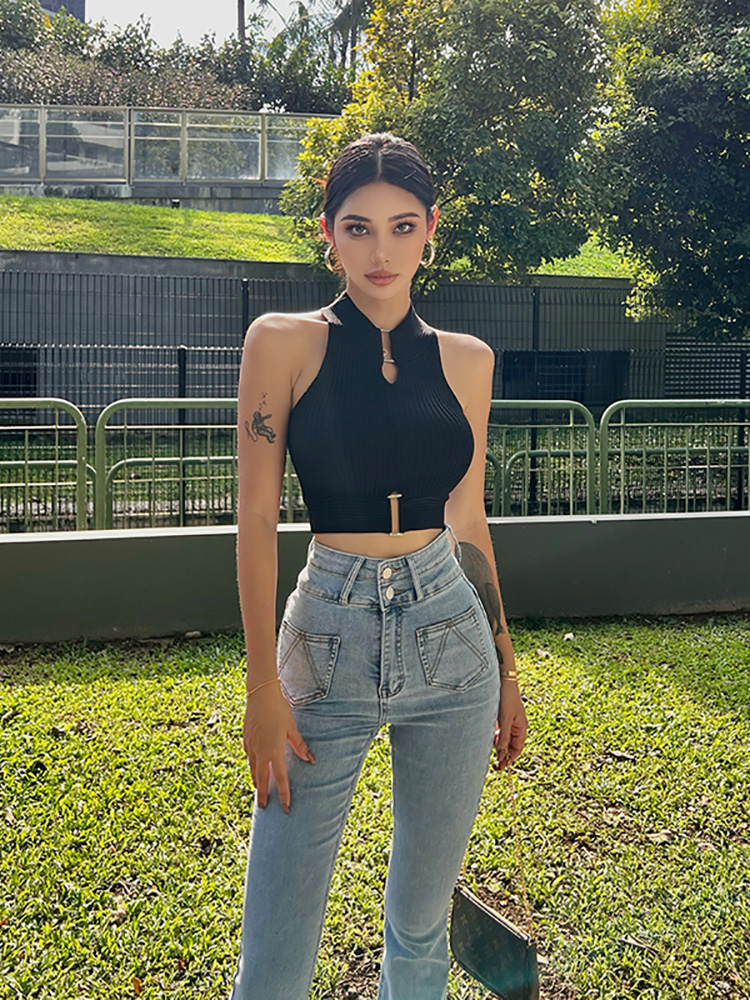 HELIAR 女性のセクシーなタンクトップシックな Y2K トップスホルターオフショルダートップスクロップトップス弾性固体タンクトップ女性の夏