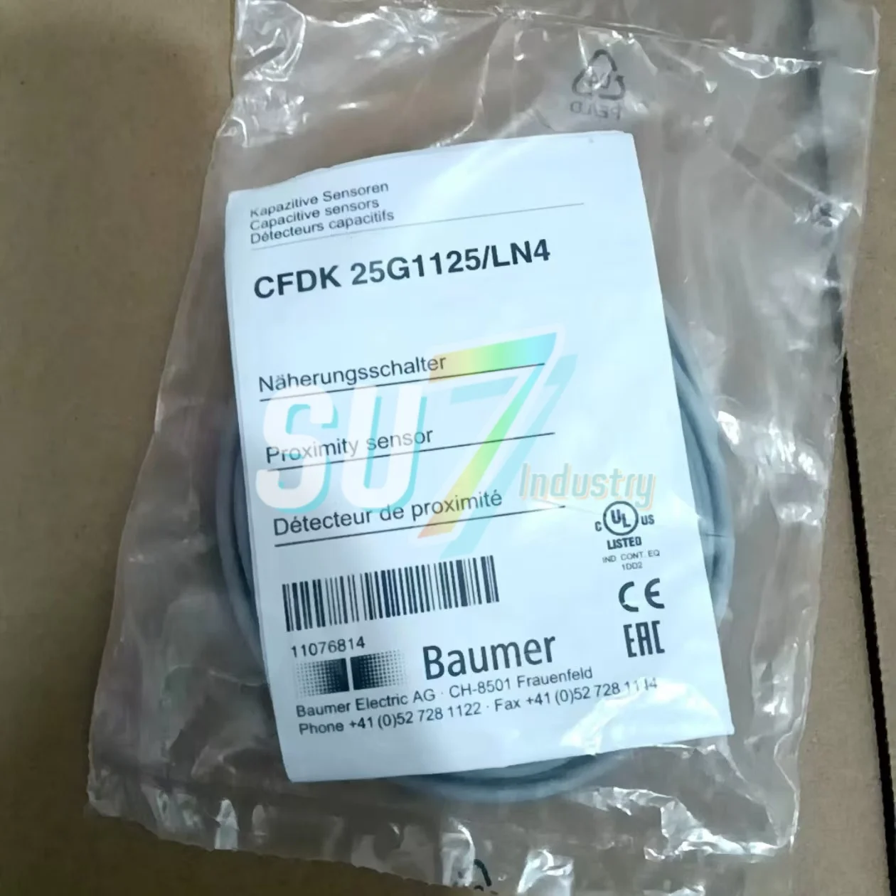 CFDK-25G1125-LN4 емкостный датчик новый в наличии