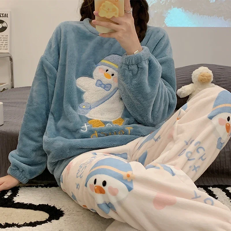 秋冬新暖かいフランネル女性のパジャマセット長袖ズボンツーピースセットかわいいソフトホームウェア服女性のための