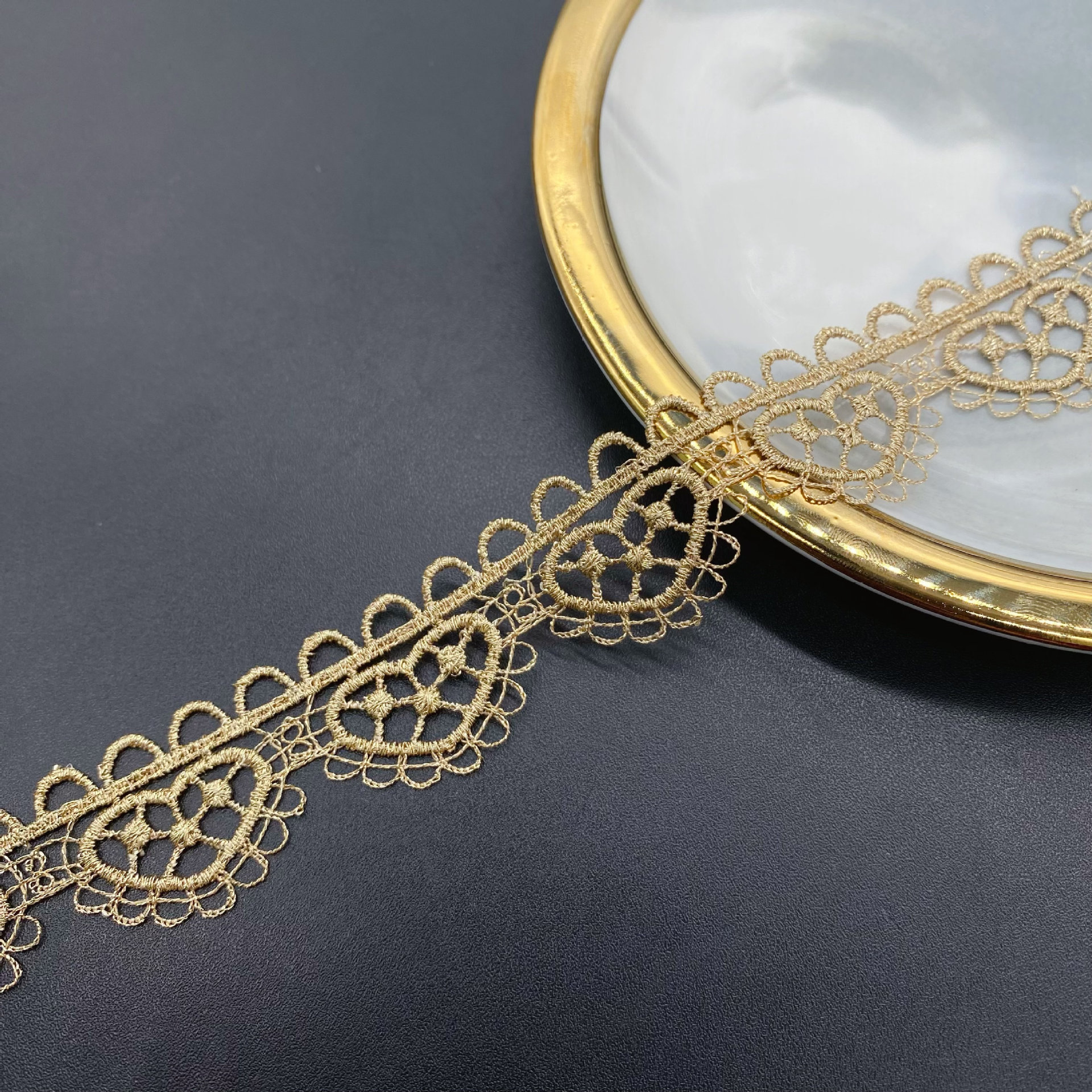Accesorios lolita de encaje de hilo dorado de 3 yardas, correas portátiles con código de barras dorado de amor, encaje DIY para niños, venta al por mayor