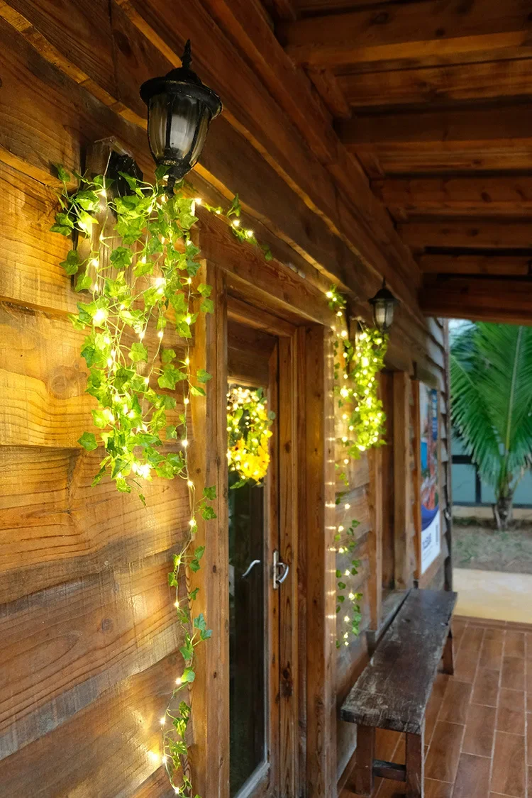 ผ้าไหมปลอมสีเขียวใบ Ivy Vine พร้อมไฟ LED String สําหรับตกแต่งห้องนอนหน้าแรกงานแต่งงานเรืองแสงประดิษฐ์พืช Garland Decor