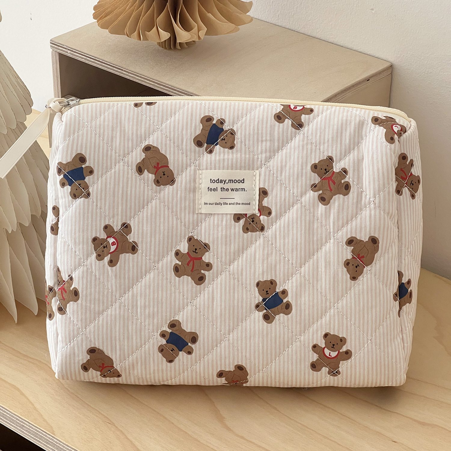 Women's Cosmetic Bag Striped Bear Makeup Bag Cartoon Go Out Large Capacity Toiletry Storage Bag Bolsa De Maquillaje Viaje Sweet