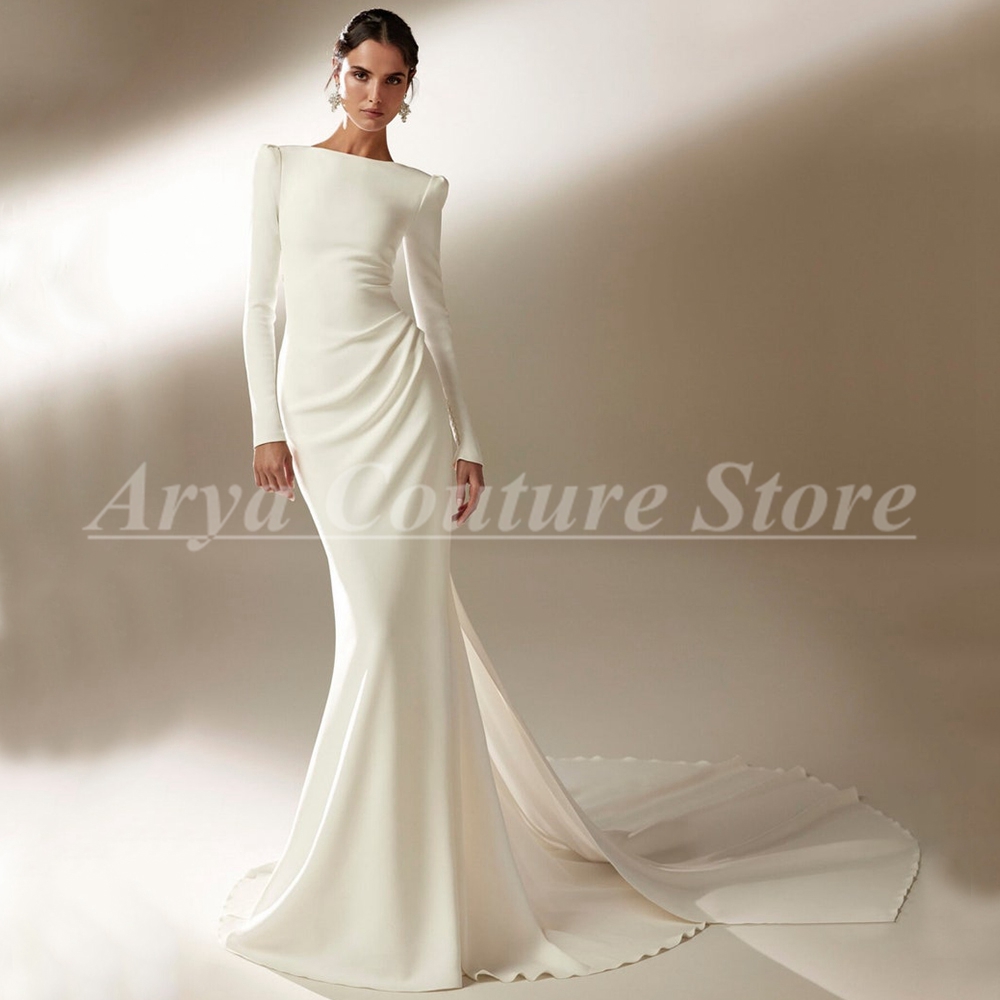 Elegant Long Sleeve Mermaid Wedding Dress with Pleat Floor Length Bridal Sexy Open Back Applique Delicate Customized Bride Gowns
