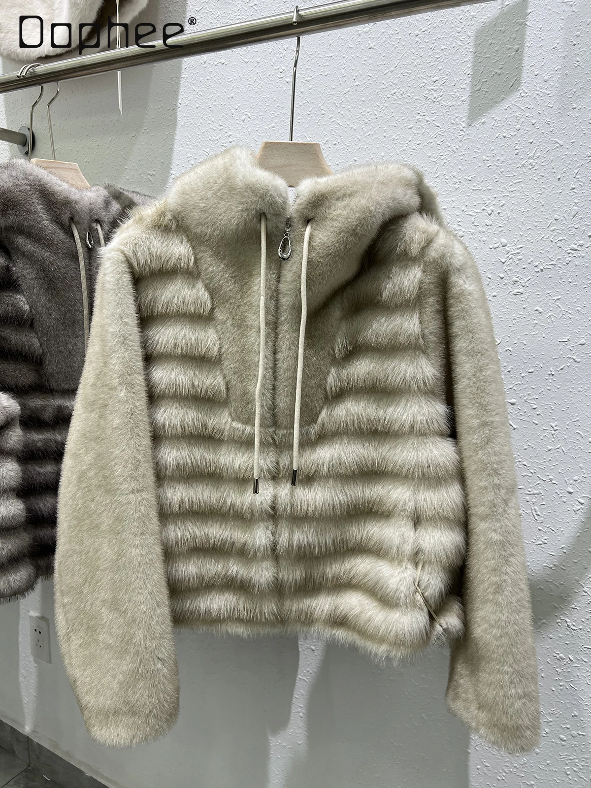 Mit kapuze Pelz Jacke frauen 2024 Winter Neue Mode Lange Hülse Schlank Zipper Nerz Pelz Mäntel Casual Tops Warme Weibliche kleidung