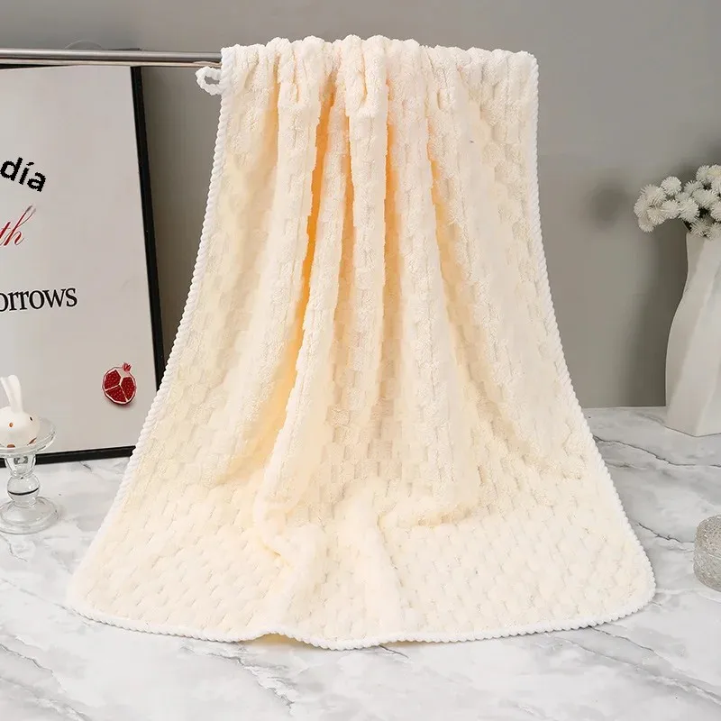 Toalla facial suave y gruesa de lana Coral, absorción de agua y secado rápido, toalla de mano de Color sólido para Baño, 1 Uds.