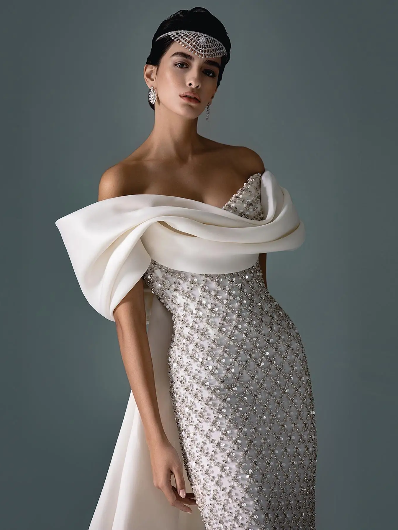 Robe de mariée de luxe sirène dos nu avec train de balayage, patients en dentelle, tout ce qui est acheté, bohème, 2024