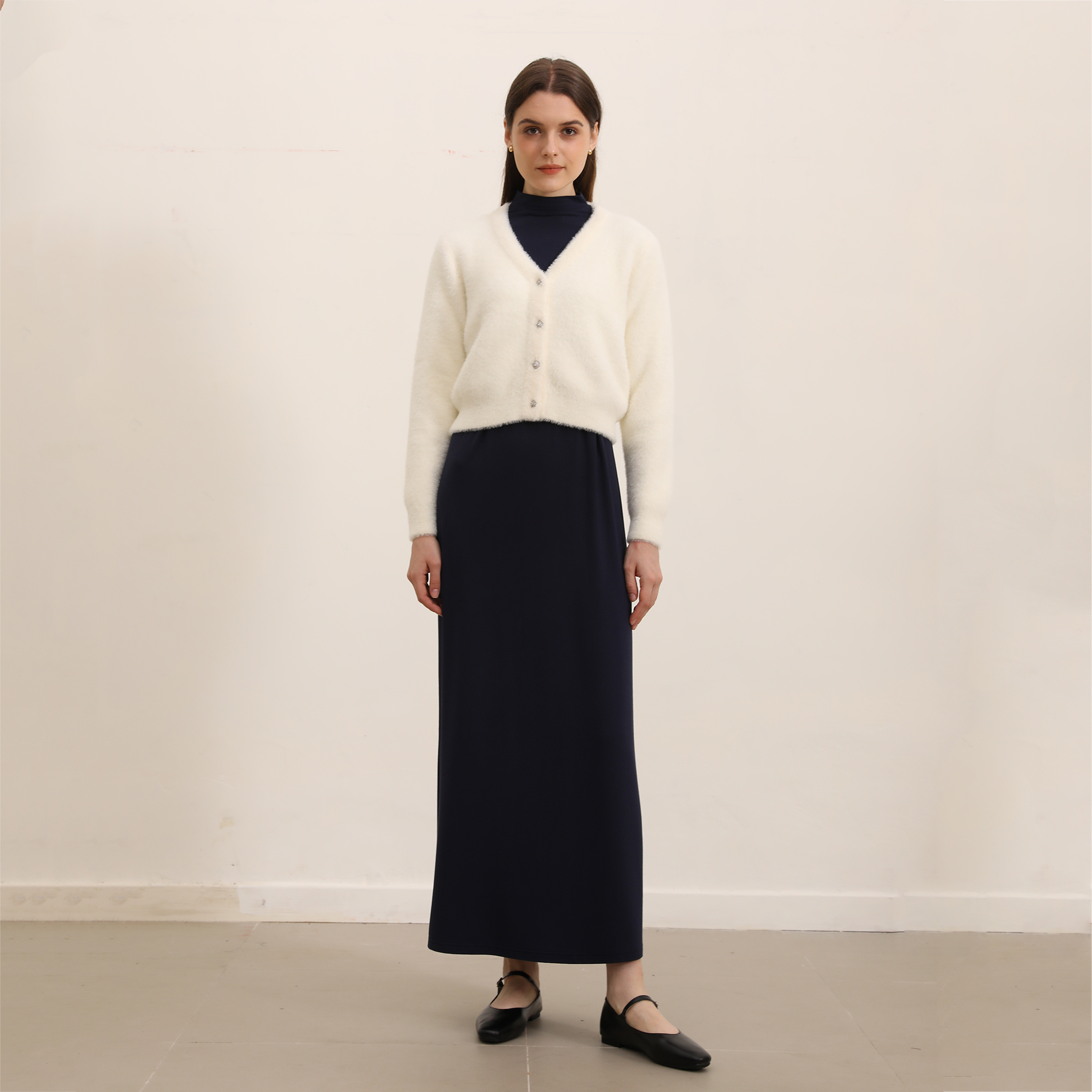 AP 新 2025 秋と冬の高品質女性モヘアカーディガンカスタマイズされたトップス 4 色