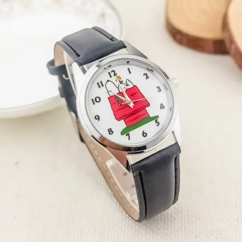 MINISO Snoopy นาฬิกาเด็กการ์ตูนน่ารักนาฬิกาข้อมือเด็กนาฬิกาควอตซ์สาวแฟชั่นนาฬิกานักเรียนนาฬิกาหนังของขวัญ