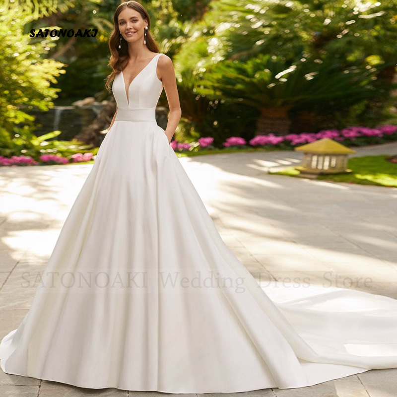 Aangepaste elegante eenvoudige v-hals satijnen trouwjurk voor bruid a-lijn sweep trein bruidsjurk met zakken strik vestidos de novia
