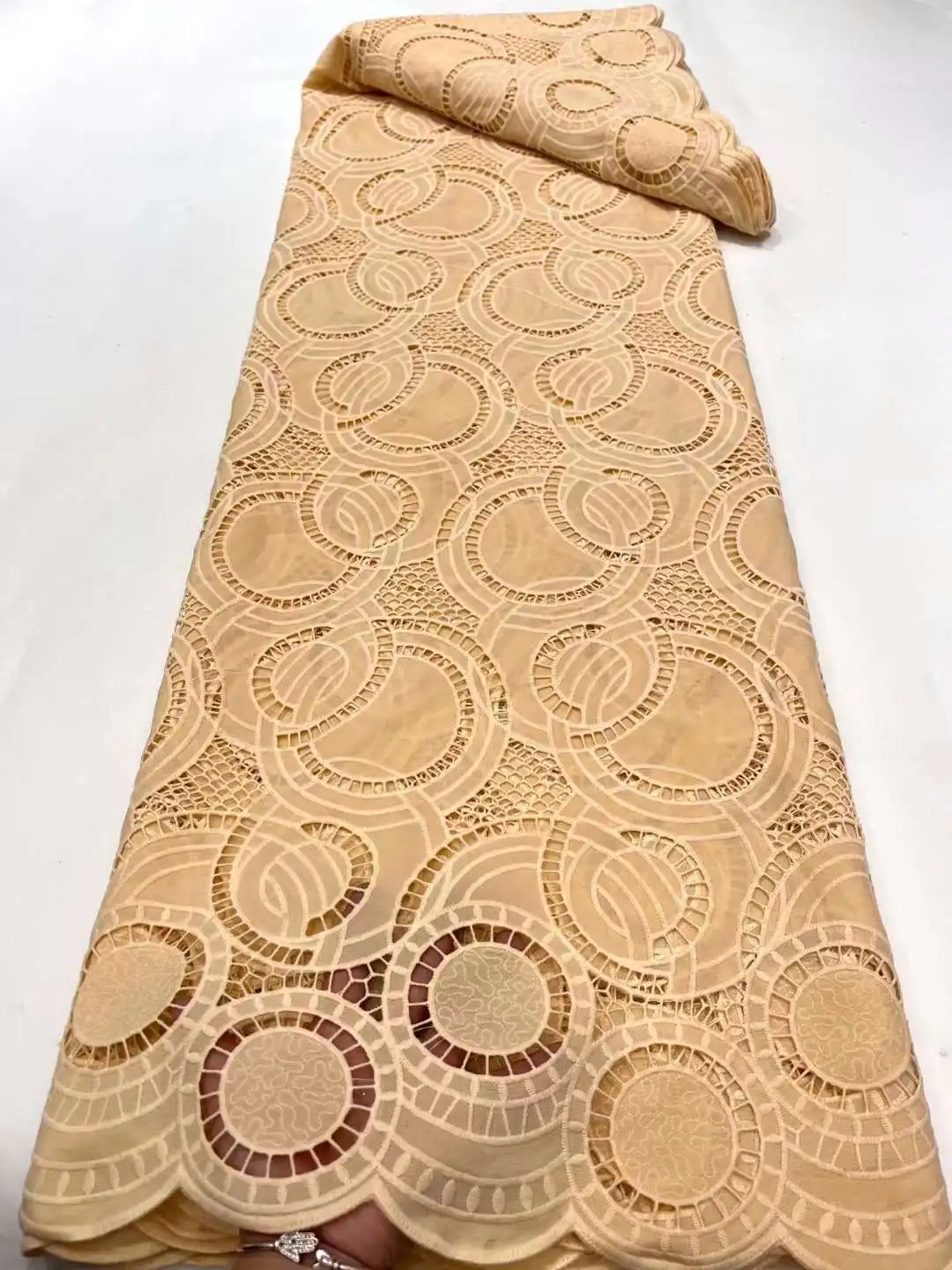 ナイジェリアのハイコットンレース生地,スイスのベールレース,刺繍されたアフリカのドライレース,ウェディングドレス用,2023