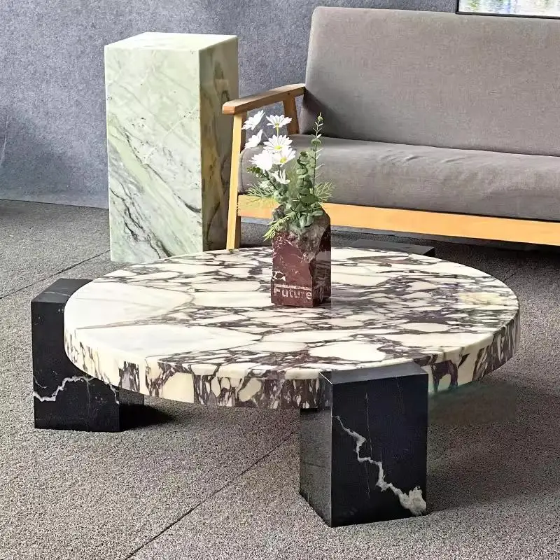 Luksusowy okrągły stolik kawowy z 100% czystego marmuru Calacatta Viola z nóżkami z czarnego marmuru Marquina do salonu.