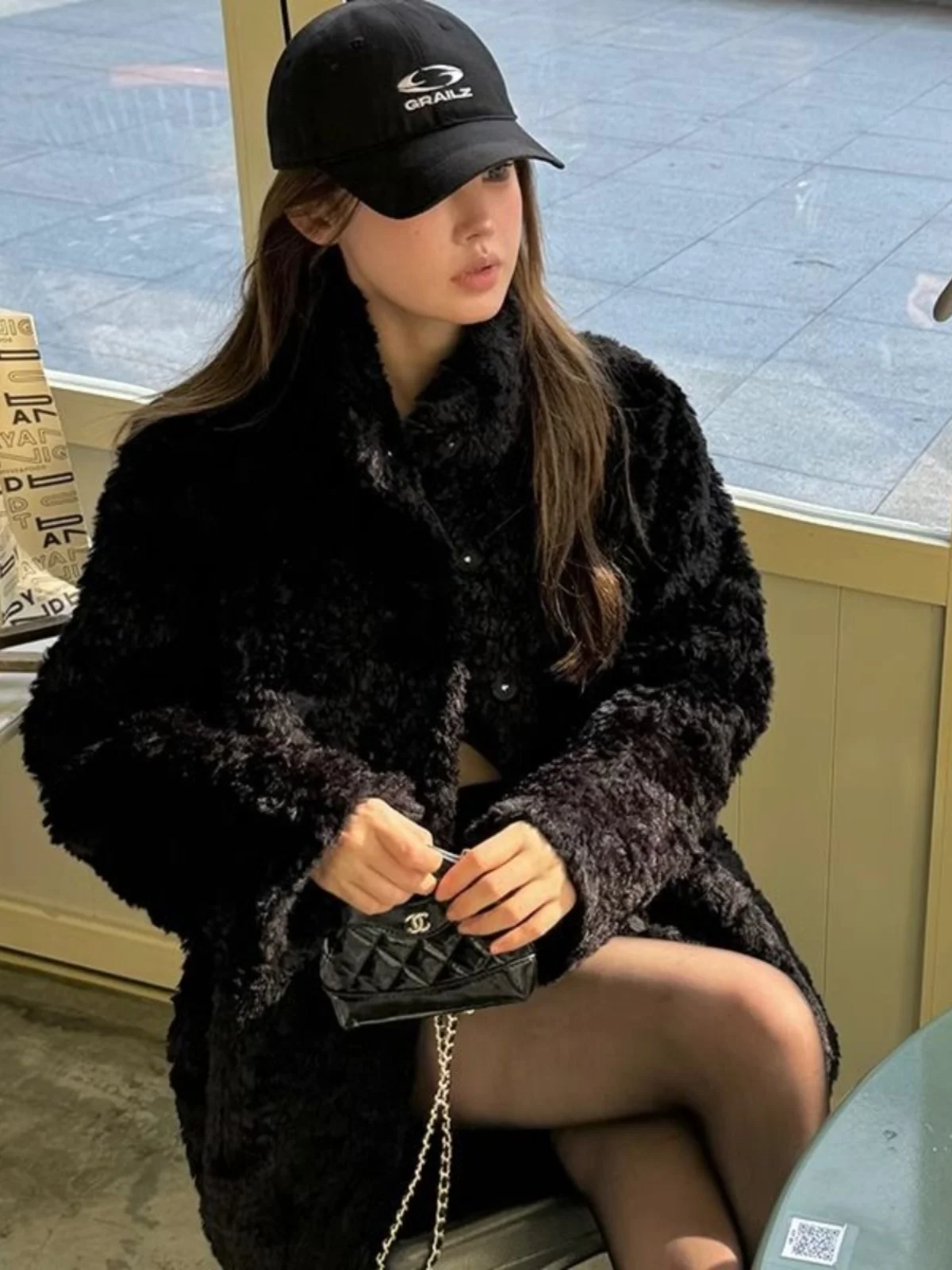 冬 2024 新しい環境に優しいショート肥厚ラムファージャケットスタンドカラー韓国スタイルの女性のファッション通勤コート