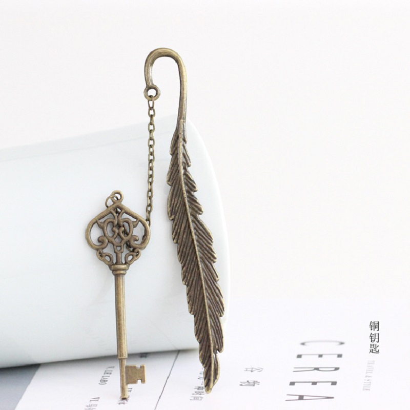 Metal Bookmark Feather Pendant Book Page Mark Student Stationery School Supplies Bookmarks Gift Book Marker Escolar Papelaria
