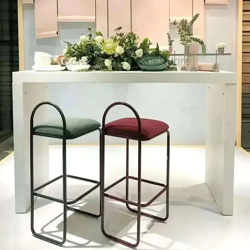 Luxury Make Up เก้าอี้บาร์เคาน์เตอร์ Modern Designer Soft Saloon แผนกต้อนรับเก้าอี้บาร์สูง Patio Tabourets De Bar Home เฟอร์นิเจอร์